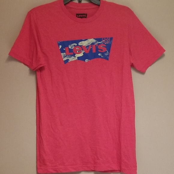 Levi's Other - Levi's red tshirt